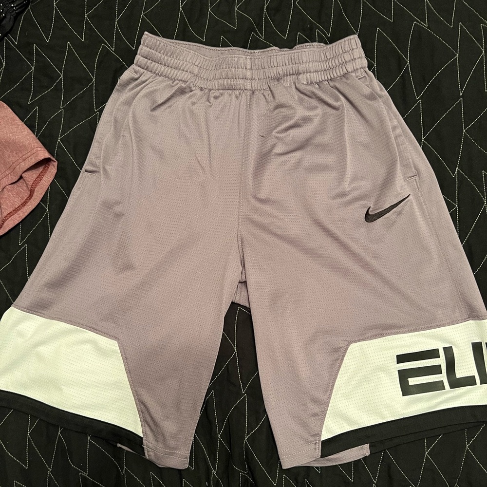 NIKE Elite Boys Athletic Shorts Grey/Black/White Sz XL